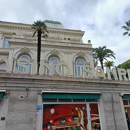 Апартаменты Casa Francesca Con Parcheggio Gratuito Санремо Экстерьер фото