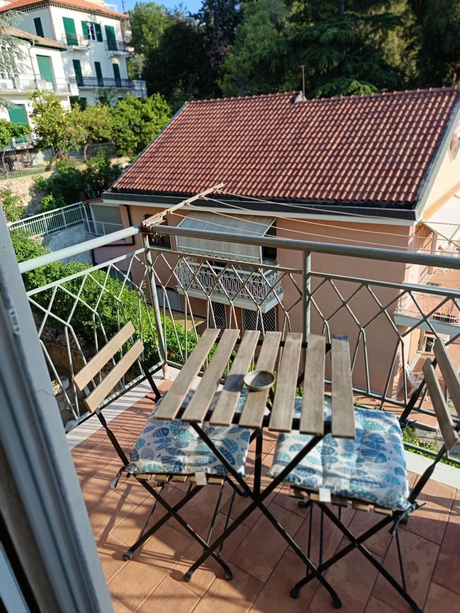 Апартаменты Casa Francesca Con Parcheggio Gratuito Санремо Экстерьер фото